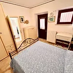 La Casa Di Angelo In Centro A Piano Terra Con Aria Condizionata Apartment Numana