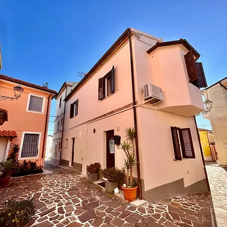 La Casa Di Angelo In Centro A Piano Terra Con Aria Condizionata アパート