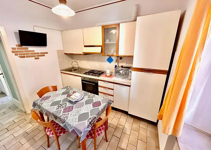 La Casa Di Angelo In Centro A Piano Terra Con Aria Condizionata Διαμέρισμα