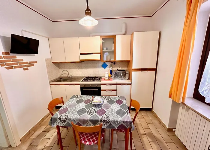 La Casa Di Angelo In Centro A Piano Terra Con Aria Condizionata Διαμέρισμα *