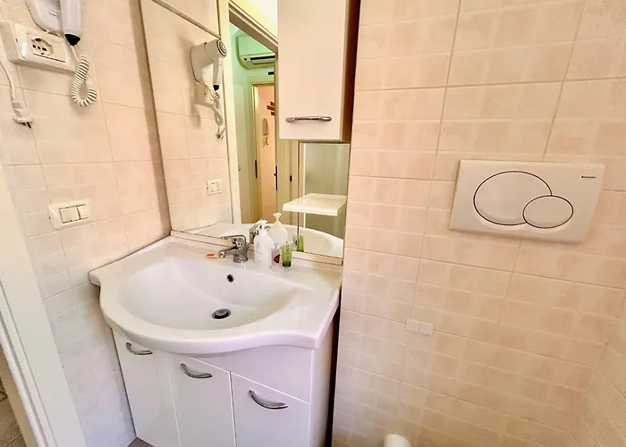 La Casa Di Angelo In Centro A Piano Terra Con Aria Condizionata Διαμέρισμα Numana